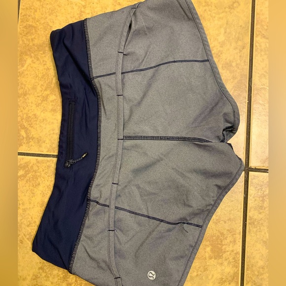 Lululemon shorts - Picture 1 of 4
